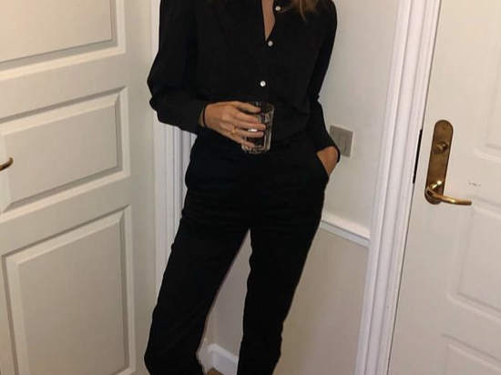 黑色衬衫穿搭隐藏的尴尬真相