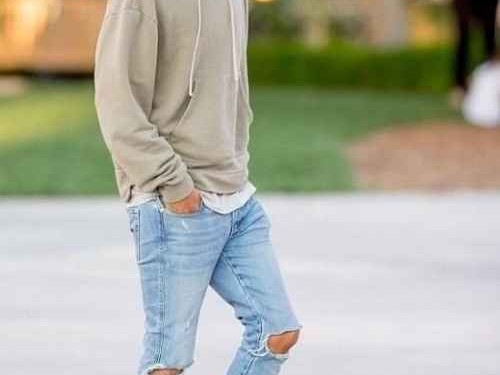 粉色卫衣配裤子全攻略 穿出属于你的花样风格