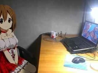 动漫角色穿搭模仿：从二次元到现实，如何避免尴尬穿出高级感？