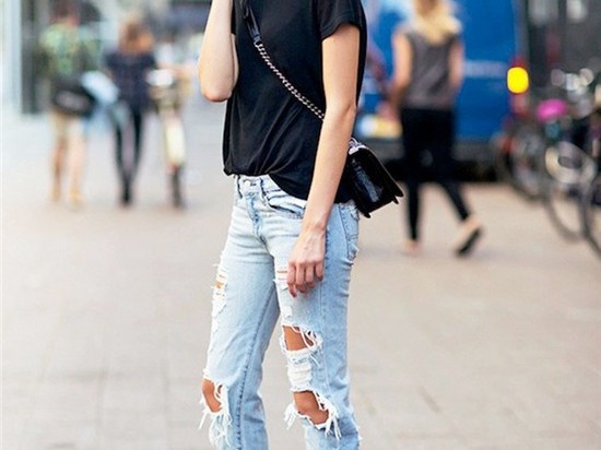 黑色T恤配裤子颜色全攻略 这样搭告别沉闷穿出高级感