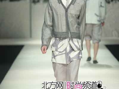 从荧幕到衣橱：中式男装动漫如何成为我们的文化名片与穿搭灵感