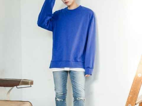 卫衣配什么才能摆脱路人感 这份穿搭指南让你天天不重样