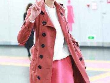 粉色衣服外套搭配全攻略 穿对颜色年龄场合都不怕