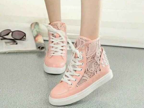 悄咪咪长高三五公分 这些增高鞋款让你挺拔不累脚