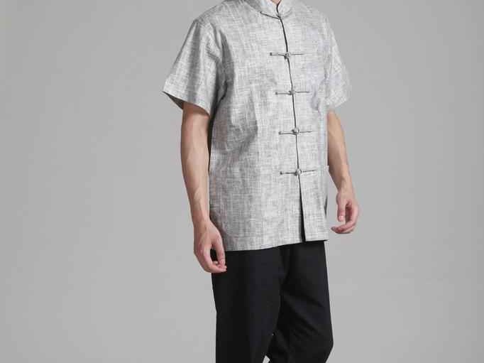 衣柜里的东方诗：一件新中式衬衫如何拯救你的日常穿搭