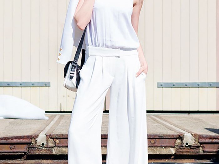 背心配裤子穿搭全攻略 这样穿显瘦又高级