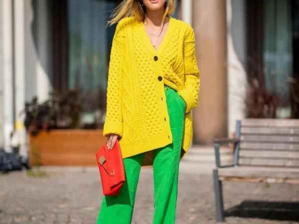 早春穿搭翻车？教你用V领毛衣穿出高级感